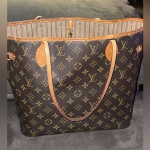 Authentic Louis Vuitton Neverfull MM